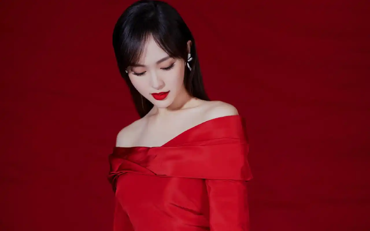 唐嫣优雅高贵写真图片桌面壁纸