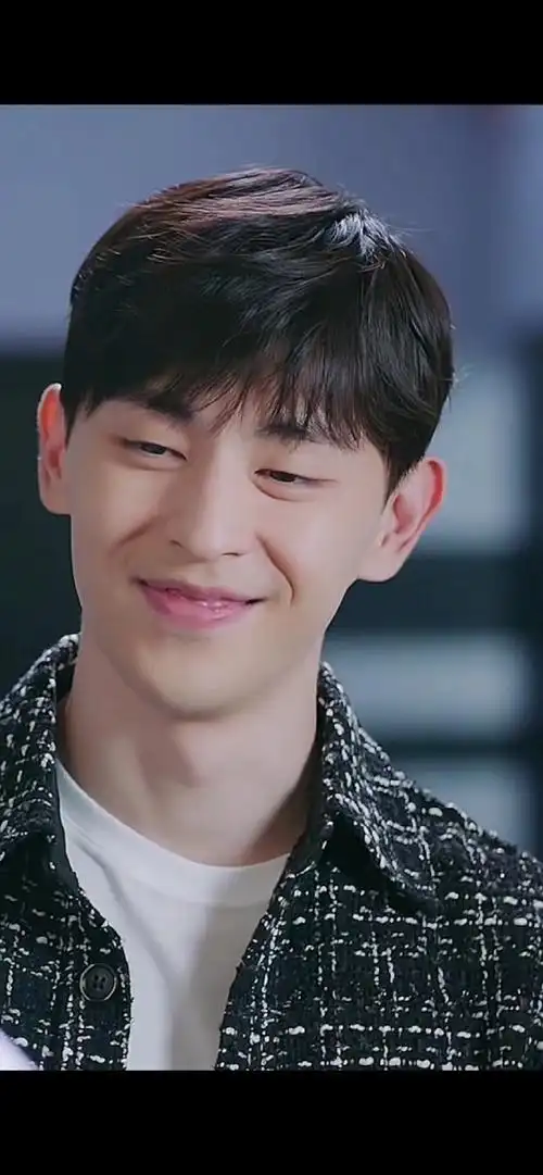 阳光男孩邓伦,治愈般的笑容