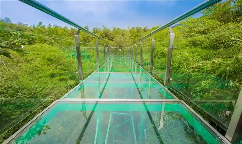 竹尖玻璃栈道(竹尖长廊)