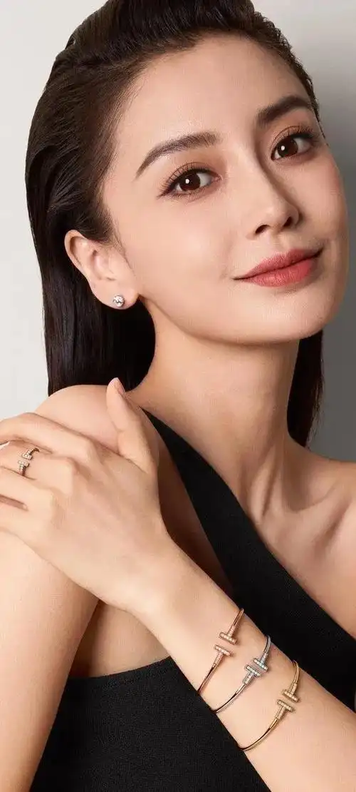 美女系列壁纸第929期-杨颖,你喜欢她吗