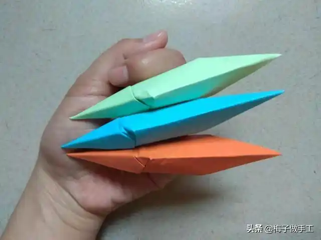 手臂发射器折纸