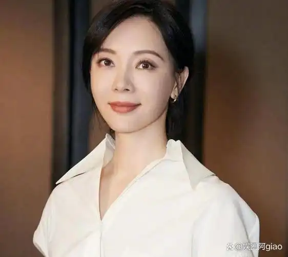 不傍富豪,不滥情,个个清白干净,这10位女明星堪称优质