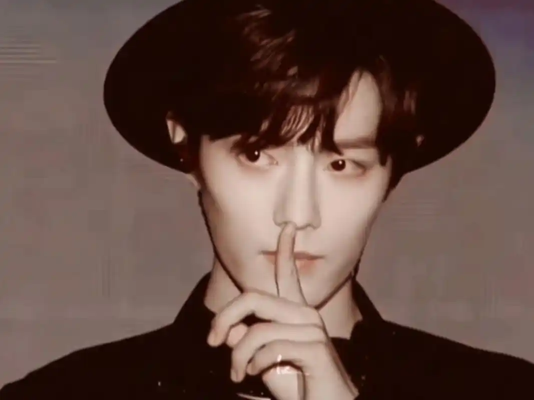 有多少人是因为这  倾城一笑  爱上肖战嘞?#我们都爱聊八卦