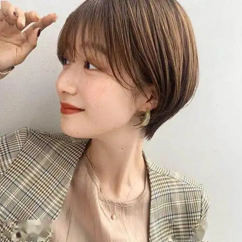 少女般灵动的潮短发