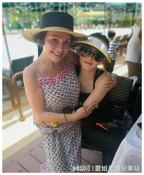 张柏芝三胎和谢家有什么关系?谢霆锋谢贤两父子的反应截然不同