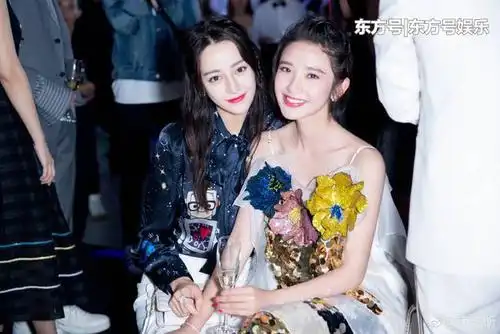 网曝张若昀唐艺昕将举办婚礼,伴娘伴郎已确定网友却直呼不配