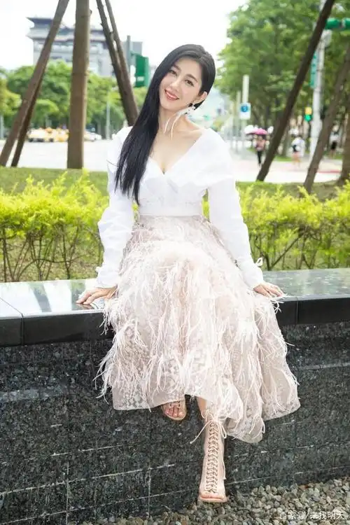 被网友炮轰暴瘦至38公斤,王晴努力翻身再圆歌手梦