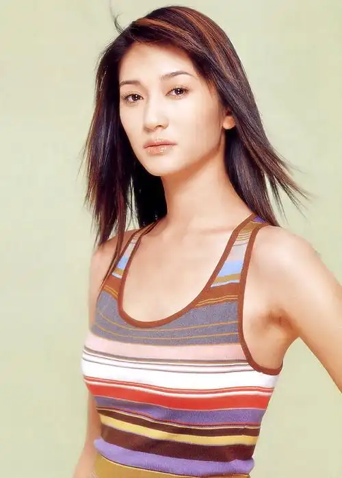 [组图]清新如露李小冉高清晰绝美写真