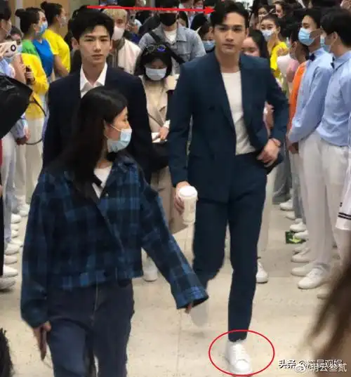 白敬亭张彬彬身高同样183看清同框站一起差距是否撒谎很显然