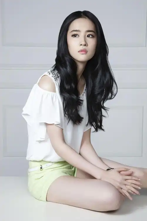 卓多姿2014春夏广告图 《刘亦菲》[2013.12.19]