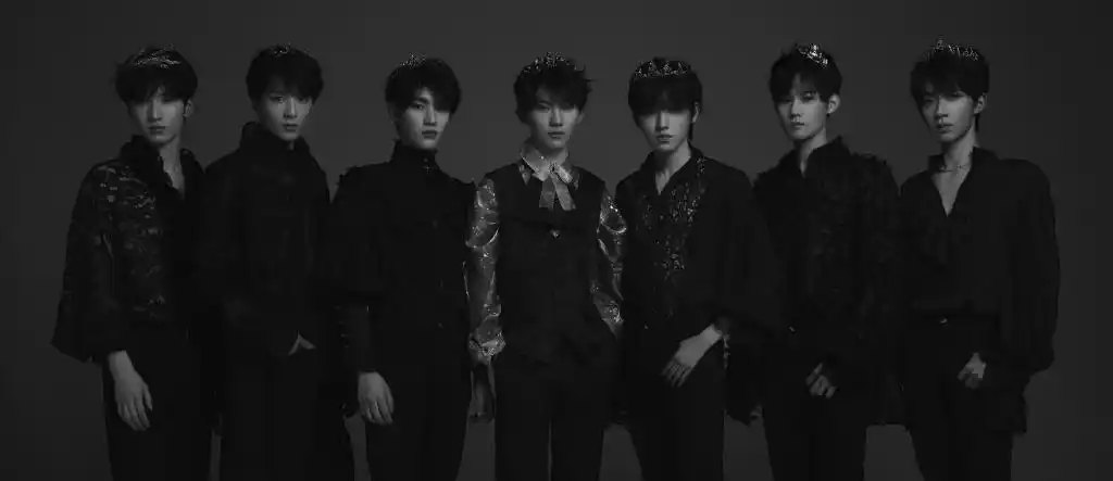 [消息]时代少年团周年写真vol.4公开 暗夜小王子集体出动!