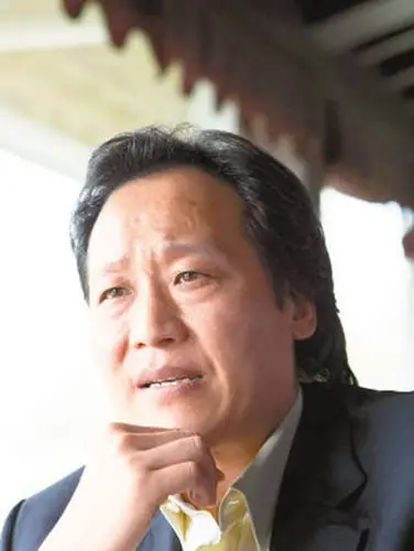 陈金飞的两个女人火药味十足按辈分杨采钰还是刘亦菲的干妈