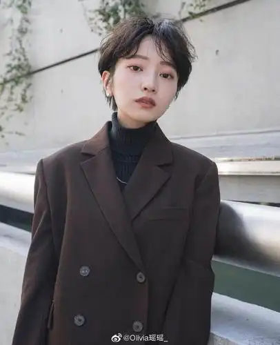 日本非常流行可爱慵懒少女风短发女生发型