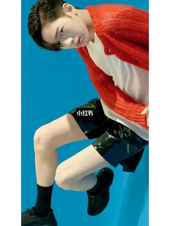 来自赖冠霖116cm腿长的画面