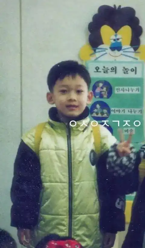 帅帅的发型▼exo suho,完成型颜值爱豆圈的男神们小时候到底都长什么