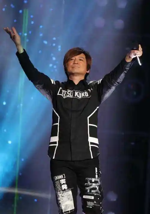 beyond鼓手叶世荣亚洲鼓王他的鼓技无人能敌