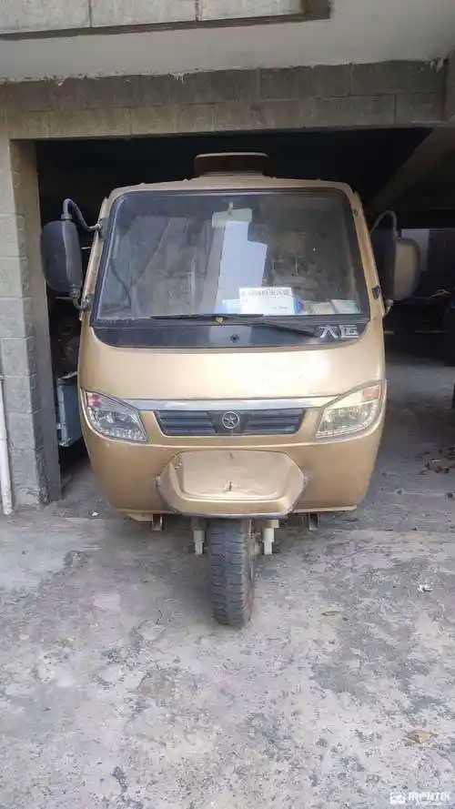 出售大运正三轮摩托车