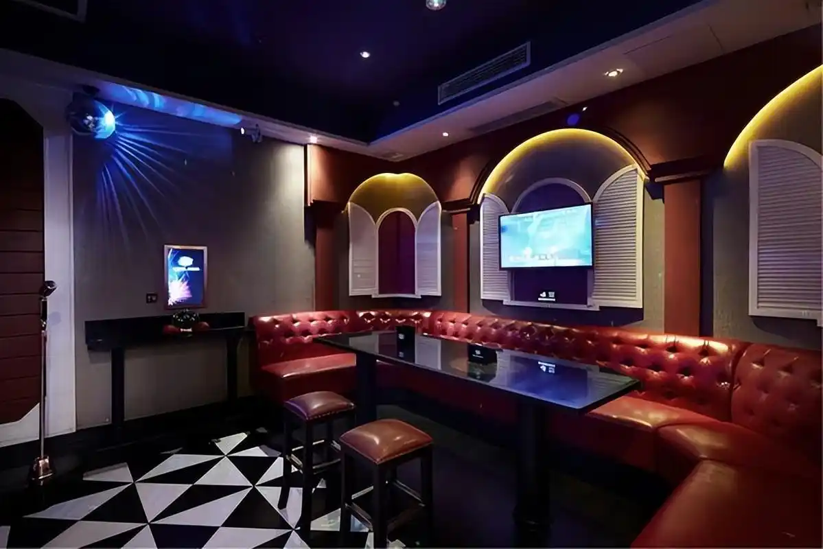 西安ktv装修注意事项,ktv装修设计,特色ktv装修,歌厅包房装修