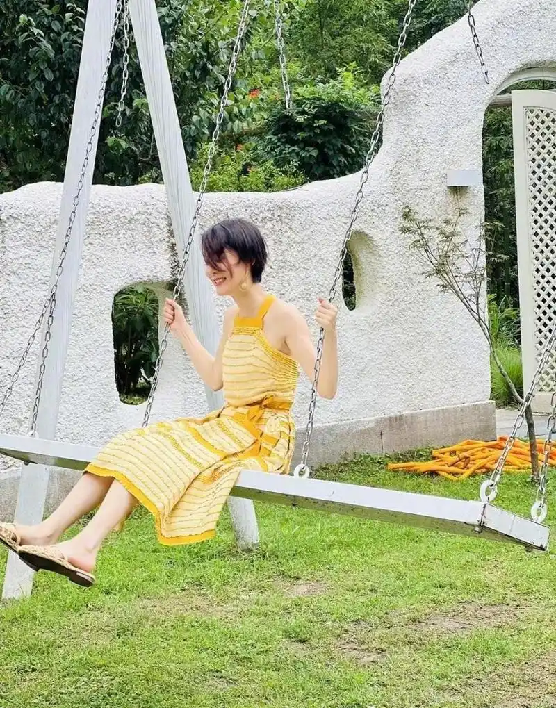 车晓旗袍装扮优雅优雅美照欣赏