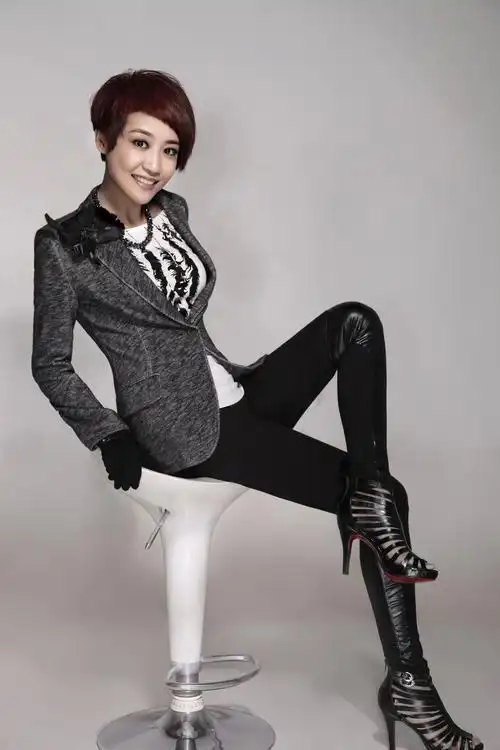 【引用】卫视黑玫瑰-左岩