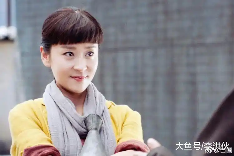 罗晋前女友, 嫁入豪门生活低调, 娱乐圈第一个有飞行驾照的明星