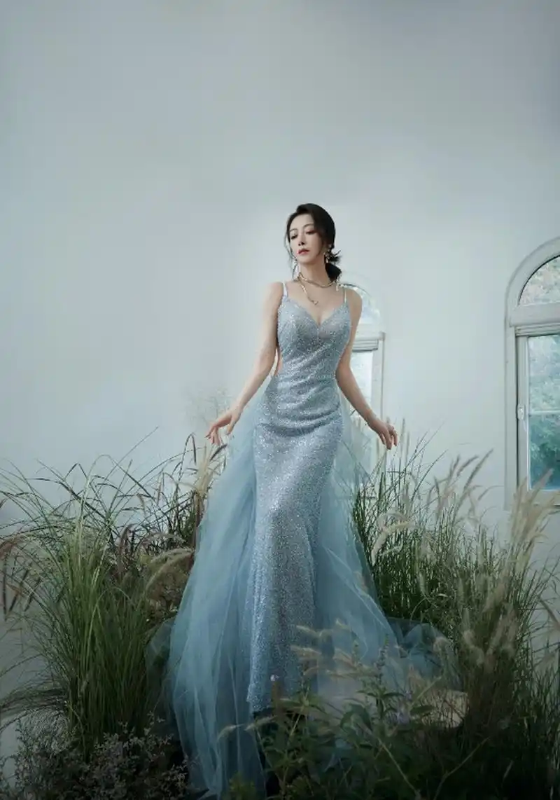 身材性感,颜值爆表的#陈紫函# 肤白貌美的容颜,清新甜美,丰满傲人的