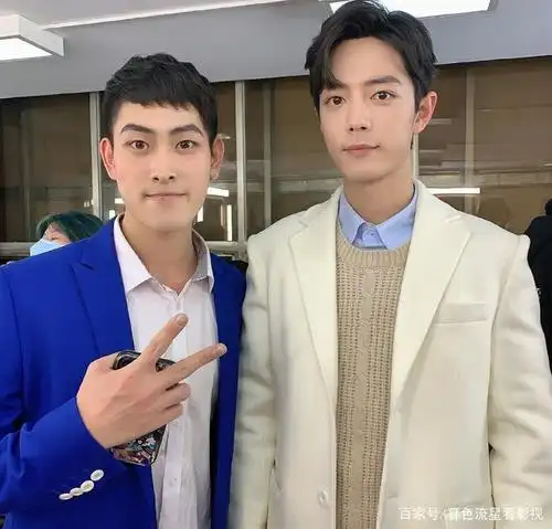 肖战#肖战春晚合影集,在里面你都发现了哪些你喜欢的明星