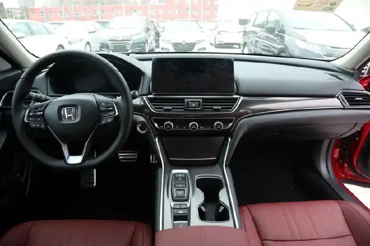 风格更加时尚 本田2022款雅阁已到店 内饰质感升级