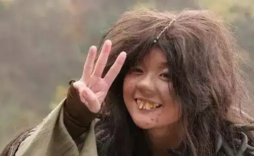 明星的丑照,你看了还会粉他们么