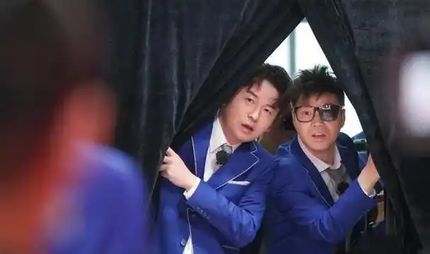 黄渤黄磊合影惊艳全网!老全新节目即将来袭