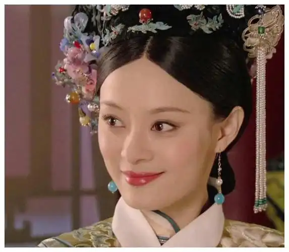 孙俪拍摄甄嬛传时不慎挠痒成就一场经典赞不绝口