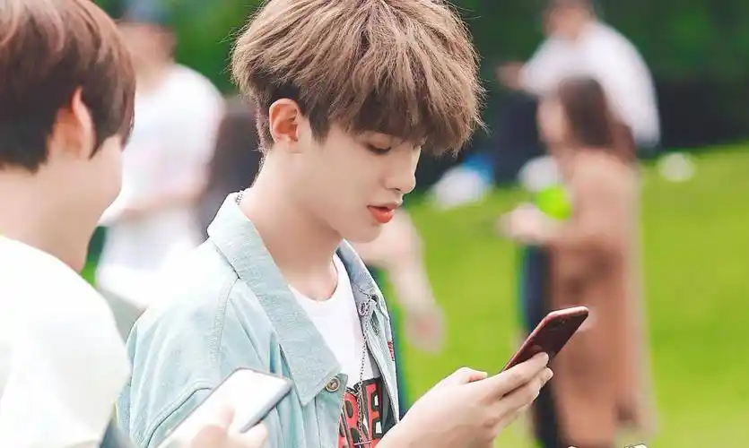 justin玩密室激动到破音,大喊好刺激,好喜欢,邓伦却很害怕_魏大勋