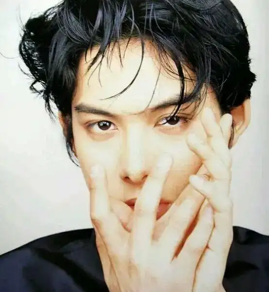 柏原崇关心疫情发长文鼓励中国粉丝:笑容定会回来