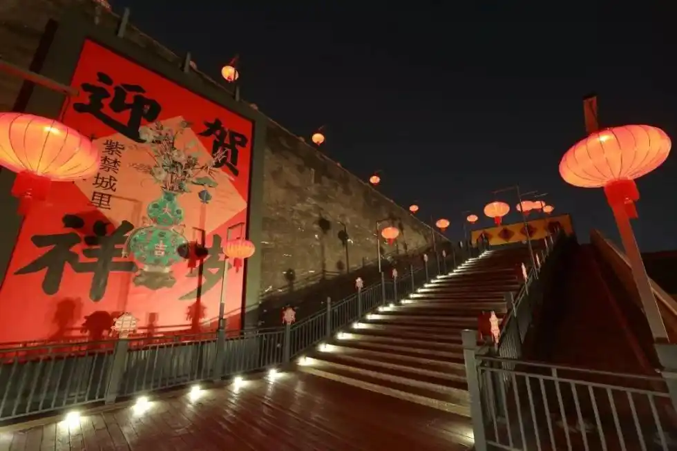 午门城楼的西马道,"紫禁城里过大年"展在上元夜更多了喜气祥和!