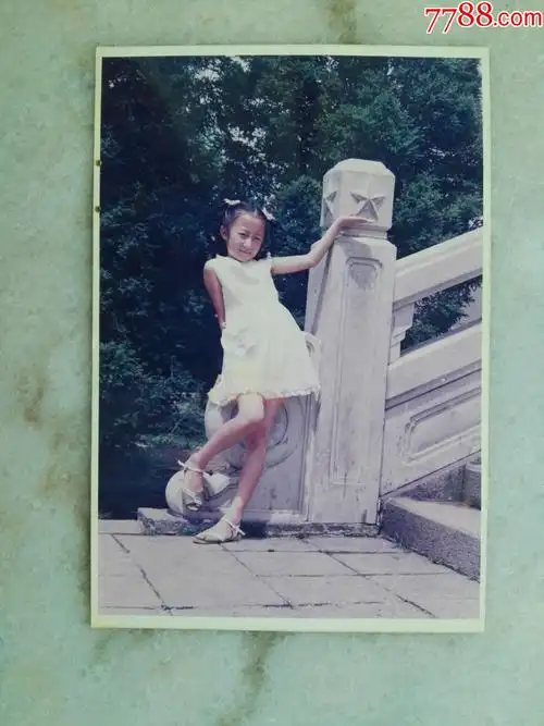 小女孩,早期彩照_老照片_忘却的纪念【7788收藏__收藏热线】