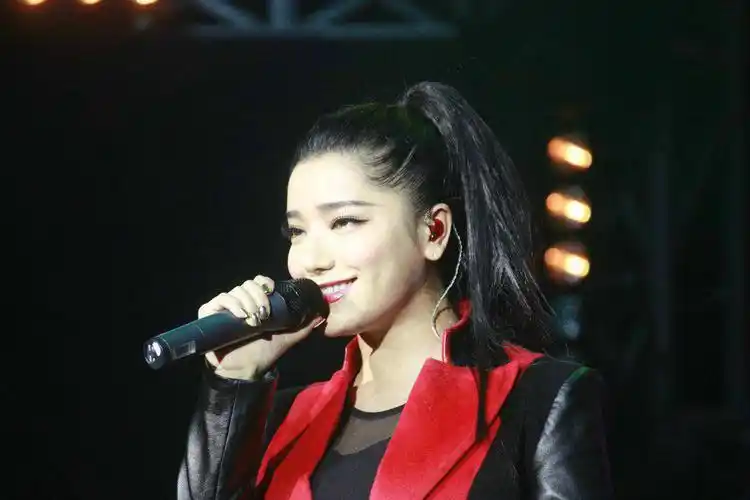 江映蓉发文询问里程被盗一事,国航:已反馈相关问题