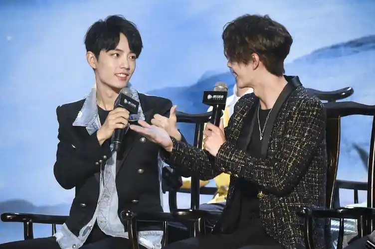 肖战 王一博 - 堆糖,美图壁纸兴趣社区