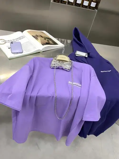 过多的修饰就足够时髦的系列98复古感紫色上身巨显肤白～实穿度很高