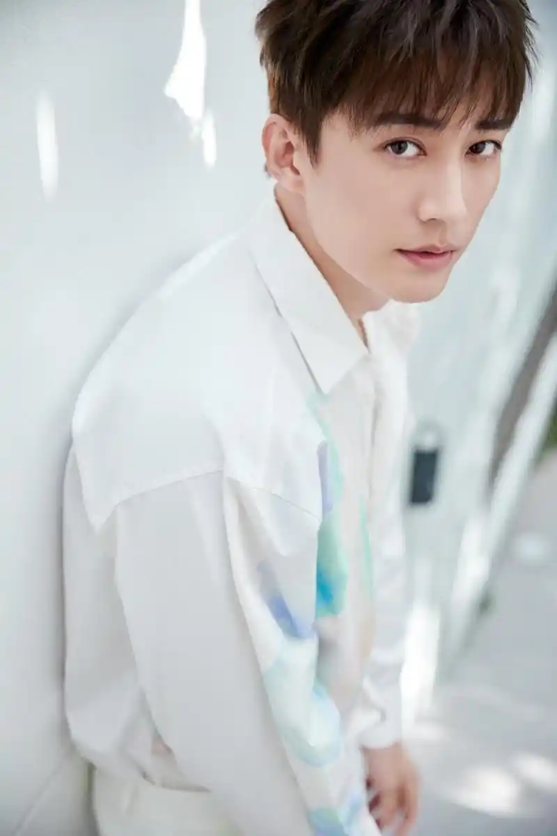 刘学义写真壁纸[小红花]