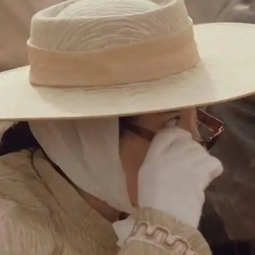 头像深夜我了不起清晨我起不了