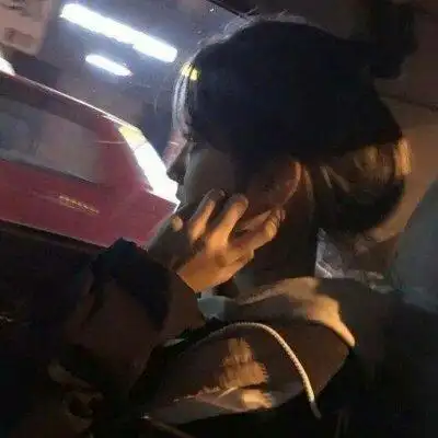 漂亮女生侧脸照 - 女生头像 - 潮人个性网