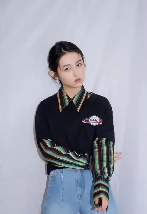 "无人敢惹"张子枫:靠"5个爸爸"成京圈宠儿,后恋渣男被群嘲