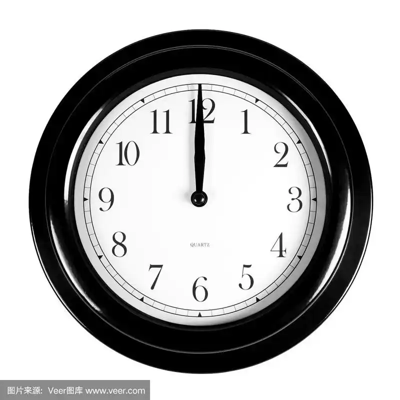 黑色挂钟上的十二点钟.