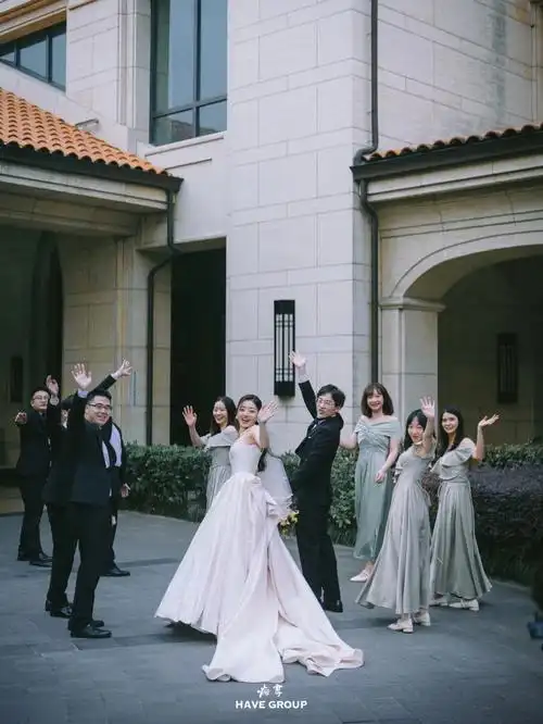 备婚伴娘伴郎合影站位看这里户外篇