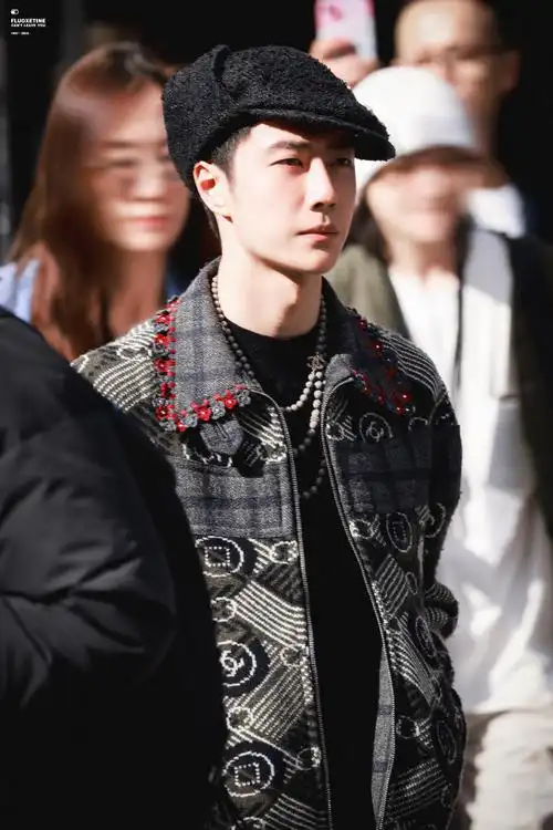 王一博巴黎时装周##王一博报童帽造型##王一博香奈儿品牌形象大