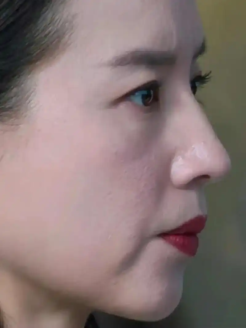 不同年龄段的女明星们的真实皮肤状态,钟楚曦30岁,董洁43岁,周迅48岁