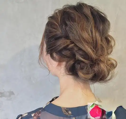 各种场合时尚盘发 优雅女人发型首选!