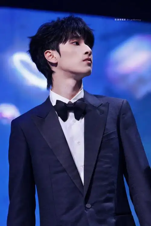 时代少年团严浩翔211211tmea音乐盛典