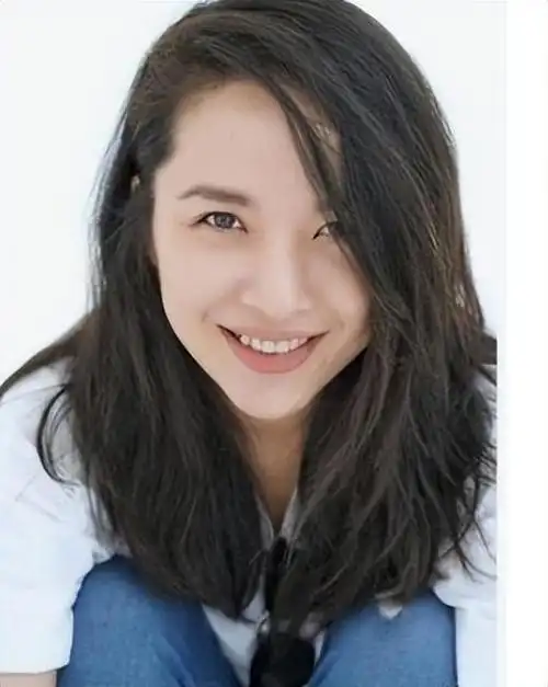 靳东老婆李佳个人简历 个人(靳东老婆李佳个人资料 简介)