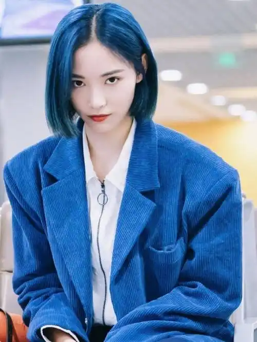 原创古灵精怪许佳琪曼妙舞姿霸气侧漏时尚美女谁不爱